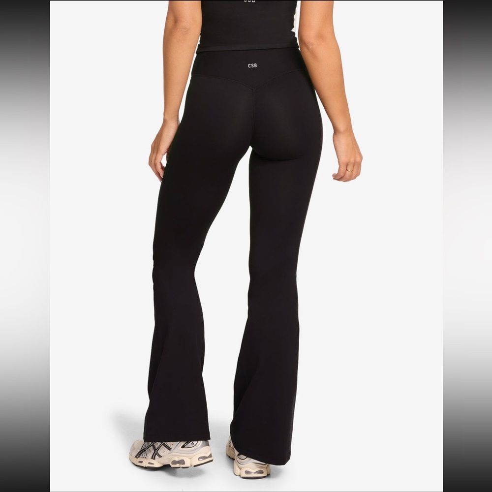 CSB Form Invisible Scrunch Flare Leggings Regular Size XS Black - Picture 2 of 4